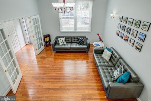 5402 Brixham Ct, Springfield, VA 22015-1921