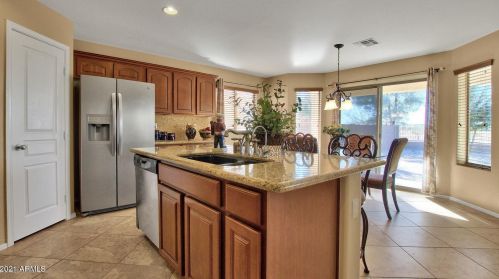30980 Zircon Dr, San Tan Valley, AZ 85143-3336