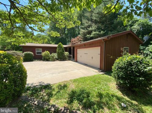 310 Captain Davis Dr, Camden-Wy, DE 19934-1748