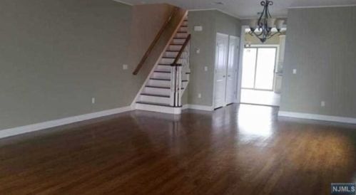 385 Washington Ave, Cliffside Park NJ  07010-1808 exterior