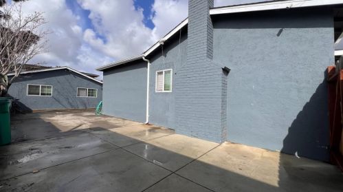 9429 Bancroft Ave, Oakland CA  94603-1828 exterior