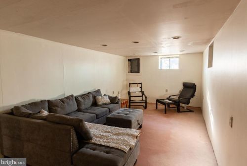 307 Veterans Dr, Palmyra NJ  08065-2319 exterior