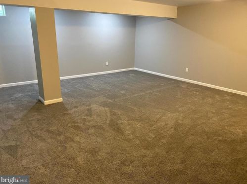 35 Chadwick Dr, Charles Town WV  25414-4464 exterior