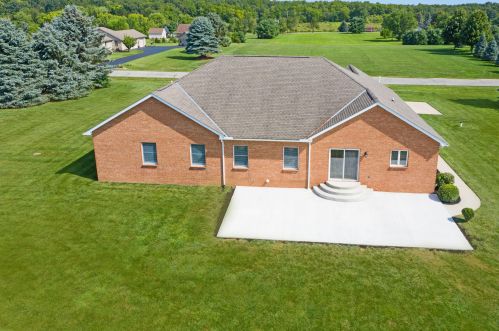 4346 Kress Dr, Bellefontaine, OH 43311-9002