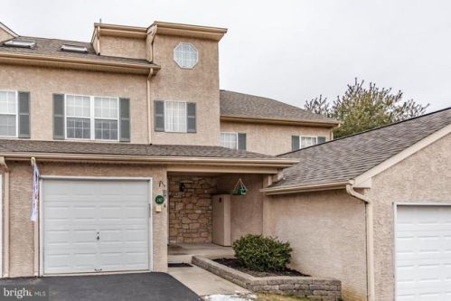 247 Parkview Dr, Souderton, PA 18964-1766