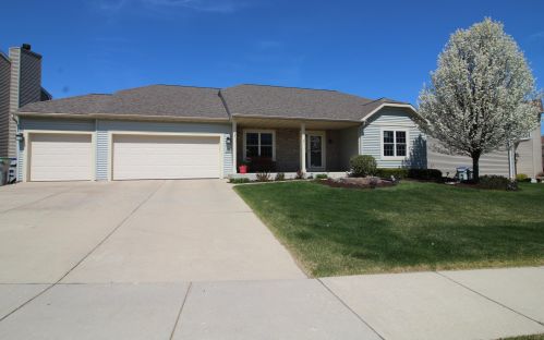 9530 Lolita Ave, Milwaukee, WI 53224-3341