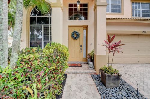 1632 Classical Blvd, Delray Beach FL  33445-1200 exterior