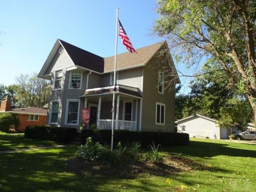 403 4th St, Toolesboro, IA 52653-1407