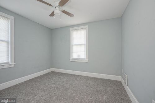 200 Delsea Dr, West Deptford NJ  08093-1221 exterior