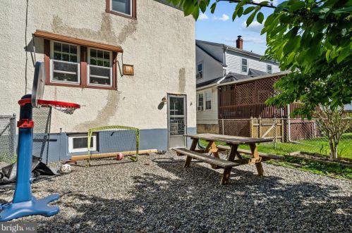 37 Hillcrest Ave, Camden NJ  08108-1318 exterior