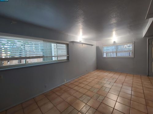 6178 Bernhard Ave, Richmond CA  94805-1236 exterior