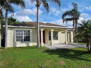 11916 Lark Song Loop, Riverview, FL 33579-7068