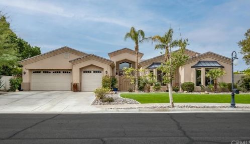 15 Napoleon Rd, Rancho Mirage CA  92270-2715 exterior