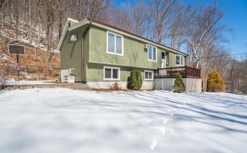 1001 Peekskill Hollow Rd, Tompkins Corners, NY 10579-1715