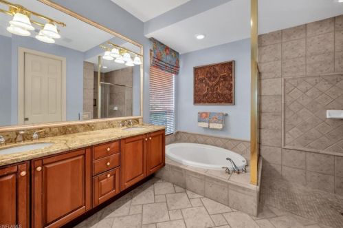 14122 Tivoli Ter, Bonita Springs FL  34135-8081 exterior