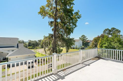 37 Brisbane Dr, Beaufort SC  29902-5718 exterior