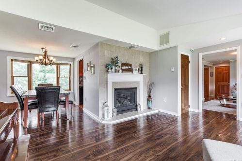 129 Crystal Brook Hollow Rd, Mount Sinai NY  11766-2102 exterior