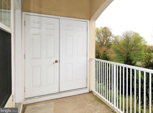 546 Masterson Ct, Trenton NJ  08618-1448 exterior