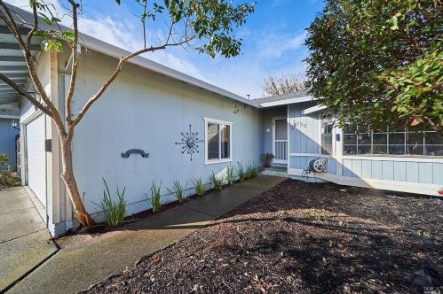 5025 Mccloskey Ct, Santa Rosa, CA 95409-2721
