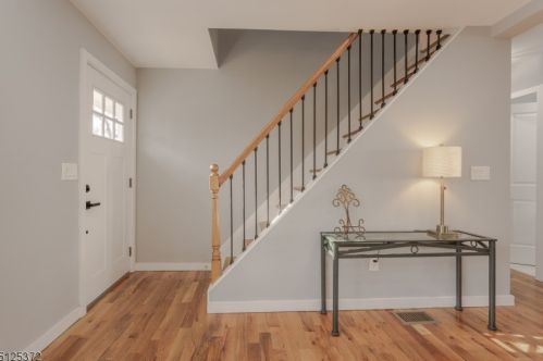 115 La Grande Ave, Fanwood NJ  07023-1556 exterior