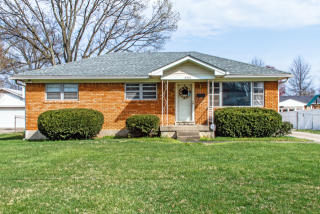 5315 Adkins Rd, Louisville, KY 40219-5181
