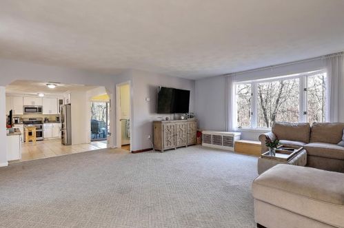 130 Pound Rd, Cumberland RI  02864-2704 exterior