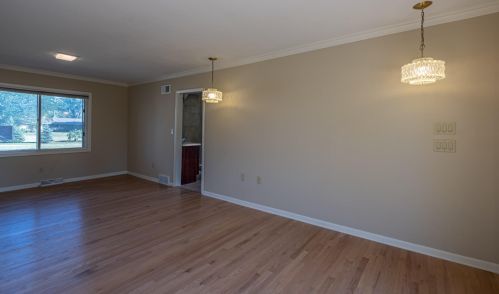 1545 Cedar Ln, Milwaukee WI  53217-1102 exterior