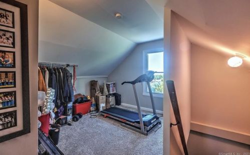 11 Buddington Rd, Huntington CT  06484-5306 exterior