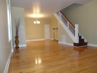339 Rector St, Philadelphia PA  19128-5037 exterior