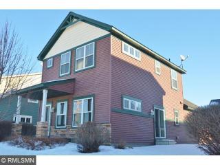 3012 Hazelwood St, Saint Paul, MN 55109-1153