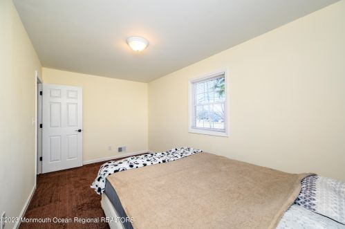 58 Richardson Ave, Tinton Falls NJ  07724-1313 exterior