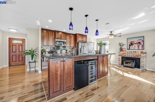 1419 Aster Ln, Livermore CA  94551-1417 exterior