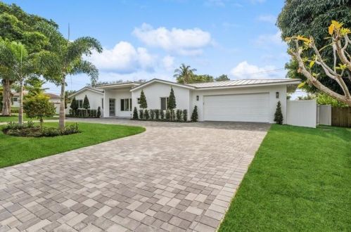 712 Mission Hill Rd, Boynton Beach, FL 33435-8547