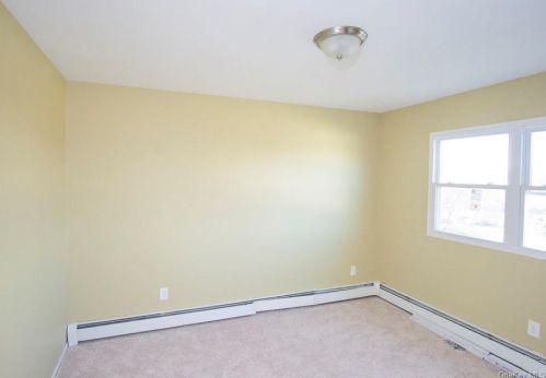 24 Franklin Pl, Washingtonville NY  10992-1356 exterior