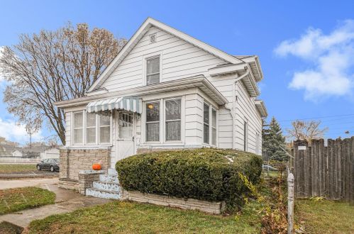 544 8th St, Mishawaka, IN 46544-4925
