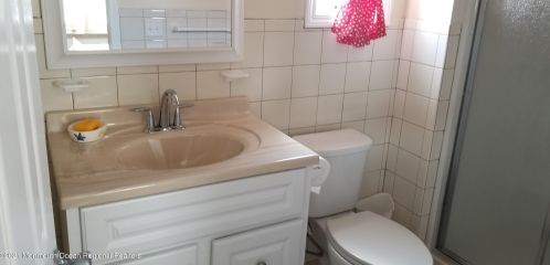 322 Dupont Ave, Pelican Island NJ  08751-2526 exterior