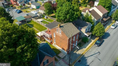 213 Locust St, Longlevel, PA 17368-1219