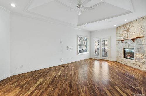 93 Glenmoor Dr, Englewood CO 80113-7117 exterior