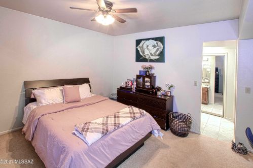 8410 Cypress Point Ln, Tucson AZ 85710-7108 exterior