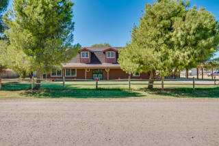 3150 Eagle Dr, Chandler, AZ 85286-2255