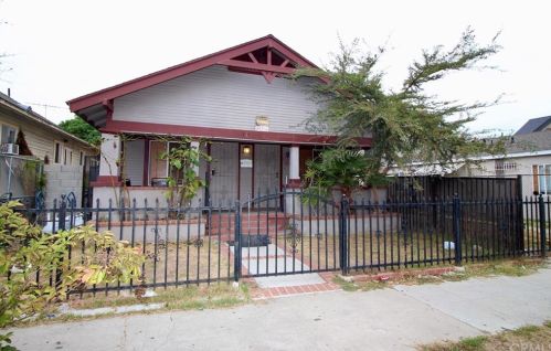 735 Washington Pl, Long Beach, CA 90813-4717