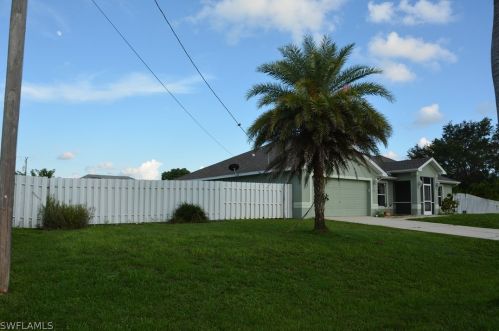 1219 20th Ave, Cape Coral, FL 33909-0016