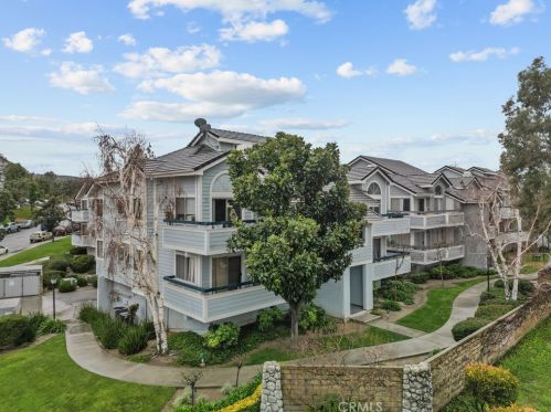 26877 Claudette St, Santa Clarita CA  91351-5579 exterior