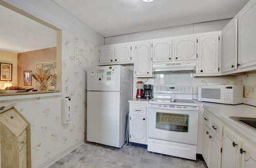 515 Monaco K, Delray Beach FL  33446-1445 exterior