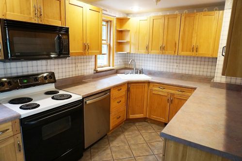 453 Janice Dr, Pittsburgh PA  15235-3021 exterior