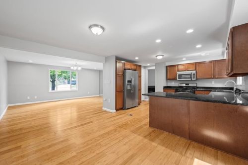 105 Lingay Ct, Glenshaw PA  15116-1035 exterior