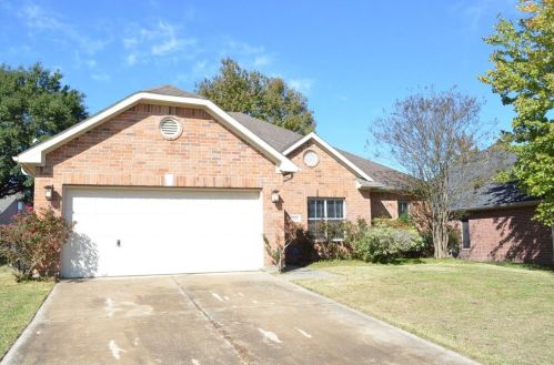 9218 Hidden Lake Cir, Magnolia, TX 77354-6576