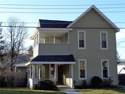 6 Jackson St, Canisteo, NY 14823-1316
