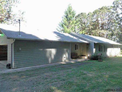 24084 Woods Creek Rd, Philomath, OR 97370-9608