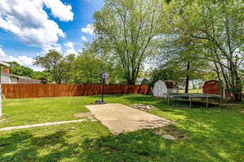 318 Whitewater Dr, New Haven OH  45030-1443 exterior